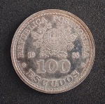 Portugal - 100 Escudos 1986 - Km-637a - Prata (.925) - 16,5 g - 33,5 mm - Comemorativa Copa do Mundo de 1986, México.