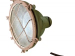 Antigo farol, luminária em ferro com esmalte no tom verde Thifannu, mede 40x45 cm diam.