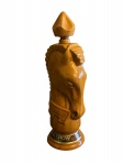 Diferente garrafa, BOURBON, whisky , promocional , em porcelana , escultura representando cavalo , com tampa , nunca usada, acompanha caixa em madeira ,