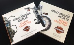 livro - The Harley-Davidson Motor Co. - Archive Collection - Randy Leffingwell e Darwin Holmstrom - Motorbooks - 2018 - idioma inglês - 415 p. - capa dura com sobrecapa e parte interna em ótimo estado de conservação - (23,5x27)cm.