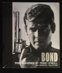 livro - Bond The Definitive Collection - Terry O`Neill (fotografias) - James Clarke (texto) - ACC Art Books - idioma inglês - 252 p. - capa dura e parte interna novos - livro lacrado - (33x29)cm.