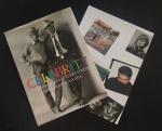 livro - Celebrity: The photographs of Terry O`Neill - A A Gill - Ted Smart - 2003 - 1º ed. - idioma inglês - 192 p. - capa dura com sobrecapa com pequeno defeito na lombada - parte interna em perfeito estado de conservação - (31,5x23,5)cm 