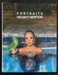 livro - Portraits Photographs from Europe and America - Helmut Newton - Schirmer Art Books - 2004 - idioma inglês - 247 p. - capa dura com sobrecapa e miolo em ótimo estado de conservação - (29,5x23,5)cm.