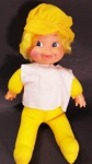 Boneca estrela Feijãozinho amarelo anos 80 medindo 28 cm.