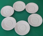 Seis pires para xícaras de café em porcelana branca medindo 11 cm. Reposição