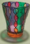 Luminária em vidro em policromia técnica vitral medindo 10x8 cm. Acompanha vela.