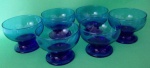 Jogo de sobremesa com seis taças na cor azul royal em vidro medindo 7x6x9 cm