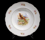 ANTIGO PRATO DE COLEÇÃO EM PORCELANA REAL COM DECORAÇÃO DE FAISÃO. PRATO FUNDO. COLOCADO ARAME COM MASSA PARA PENDURAR O PRATO NA PAREDE. MEDINDO 23.5 CM