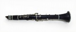 ANTIGO CLARINETE MARCA WERIL. EM SUA CASE.PARA USO DECORATIVO. MEDINDO 67 X 8 CM