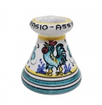 ANTIGO CASTIÇAL EM CERÃMICA ITALIANA DE DERUTA COM REPRESENTAÇÃO DE GALO. MEDINDO 5.5 X 5 CM