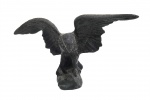 ANTIGA ESCULTURA EM BRONZE RETRATANDO UMA ÁGUIA. MEDINDO 8 X 5 X X14.5 CM