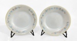 TERMO REY - PAR DE PRATOS DE SOBREMESA EM VIDRO OPALINADO DECORAÇÃO PINHEIRINHO. MEDINDO 18 CM