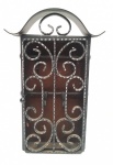 ANTIGO PORTA CHAVES DECORATIVO EM FERRO. MEDINDO 4 X 216.5 X 25.5 CM