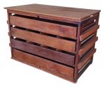 Pequeno gaveteiro artesanal em madeira envernizada - 66x93x53 cm - necessitando retocar verniz.