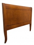 Cabeceira de cama em madeira envernizada - 120x150x07 cm.