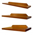 Conjunto com 3 prateleiras em madeira folheada envernizada - 07x90x22 cm o maior, 07x60x22 cm o médio e 07x50x22 cm o menor.