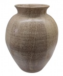 Autor não identificado - Vaso design em cerâmica vitrificada - 41x28 cm assinado no fundo.