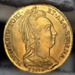 Moeda de Ouro do Brasil - 6.400 Réis 1789 R - O-526 - Ouro (.917) - 14,3g - 31mm - 1º Tipo - Véu de