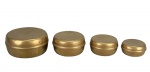METAL DOURADO, quatro (4) caixinhas porta joias confeccionadas em metal com pintura dourada com cinzelado de elementos vegetalistas, medindo 4,5x9,5cm / 4x7,5cm / 3x6,5cm e 2,5x5,5cm, leves mossas.