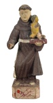 ARTE SACRA, um (1) imaginário confeccionado em madeira entalhada a mão representando Santo Antônio com pintura policromada, apresenta quebra na mão e Menino Jesus adaptado com quebra, vide foto, medindo 22cm de altura.