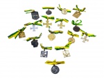 MEDALHAS, quinze (15) medalhas comemorativas em metal dourado/prateado, em diferentes formatos e acabamentos, acompanhadas de fitas nas cores verde e amarela. Peças com inscrições de Honra ao Mérito e Mérito, algumas em formato de cruz, medalhões circulares e placas retangulares, apresentando relevos decorativos, brasões e símbolos diversos, maior medindo 4,5x3cm e menor 2x2cm.