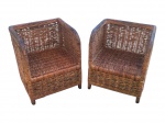 MOBILIÁRIO, par (2) de poltronas confeccionadas em rattan, apresentando pequenos sinais de cupim tratado, medindo 74x63x56cm.