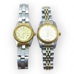 RELÓGIOS, dois (2) relógios de pulso vintage, ambos da marca Mondaine, com mecanismos a quartzo, sendo: A) um com caixa em aço prateado, aro canelado dourado, mostrador claro com algarismos romanos, calendário de data às 3 horas, quebra no visor, caixa medindo 2,5cm e B) um com caixa em aço bicolor, aro canelado dourado, mostrador claro com algarismos romanos, calendário de data às 3 horas, função alarme, duas coroas laterais, caixa medindo 2,5cm. Ambos não testados e sem garantia de funcionamento.