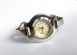 Vintage Fashion Luxo Coleção, Decoração, Relógio Lucerne Swiss de Luxe à corda, 1960/ 70`s, Funcionando, medindo 35mm de diâmetro, vidro cristal, Fundo em Aço de pressão. Pulseira Bracelete com 3 medidas diferentes. Leves marcas pelo tempo. Aceita polimento