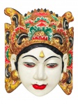 DIVERSOS, uma (1) máscara confeccionada em madeira entalhada e policromada, representando figura feminina de inspiração balinesa, com elaborado toucado ornamentado por elementos vegetalistas e pintura em tons de dourado, vermelho, verde, preto e branco, medindo 22,5x18,5cm, pequena parte colada.