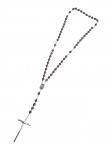 ARTE SACRA, um (1) grande terço com contas ovais confeccionadas em madeira, monture e Cristo em metal prateado, cruz com pintura escura apresentando leves falhas, medalha superior de Maria SS DELL'ARCO, medindo 140cm de comprimento.