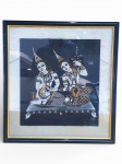 QUADRO, um (1) obra decorativa de inspiração oriental, apresentando duas figuras femininas em trajes tradicionais, ricamente estilizadas, com detalhes ornamentais em tons contrastantes de preto, branco e dourado, composição simétrica e elegante, de forte apelo visual, frente e costas envidraçados (apresenta rachadura), moldura em madeira com patina preta, medindo 67x63cm.