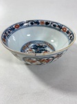 CIA DAS ÍNDIAS -SÉCULO XVIII- 1735-1796- CHINA-PERÍODO QUIANLONG OU KANGXI- DINASTIA QUING - ANTIGA TIGELA EM PORCELANA CHINESA. APRESENTA RESTAURO. MEDIDAS: 6,5 X 13,5 CM