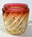 BACCARAT- FRANÇA - POTE EM CRISTAL BACCARAT VERMELHO DEGRADÊ LAPIDAÇÃO BAMBOO TOURS -MEDIDAS: 7,5 X 7 CM