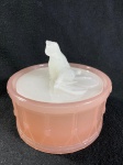 OPALINA - RARA CAIXA EM OPALINA  FRANCESA NA COR ROSA COM  TAMPA NA COR BRANCA PEGA NA FORMA DE GATO. MEDIDAS: 11 X 12 CM