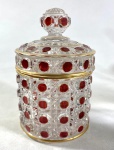 BACCARAT - FRANÇA- CIRCA 1880-1900 - CAIXA   EM CRISTAL BACCARAT -OVERLAY LARANJA  SOBRE CRISTAL INCOLOR (CUT- TO - CLEAR) LAPIDAÇÃO DIAMANTE, FRISO EM OURO GRAVAÇÃO DA MARCA NA BASE - APRESENTA PEQUENA PERDA NA PARTE INTERNA DA TAMPA. MEDIDAS: 13,5 CM