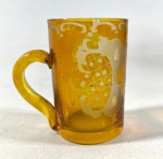 BOHEMIA- ANTIGA CANECA DE SHOT EM CRISTAL BOHEMIA  LAPIDADO Á MÃOA, PRESENTA FIO DE CABELO . MEDIDAS: 5 CM