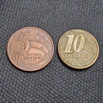 Brasil, lote com  moedas de real, anomalia "sobra de metal". Curiosos itens!