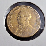 Brasil, moeda de 10 centavos de 1946, reverso inclinado parcial. Excelente item! Boa inclinação