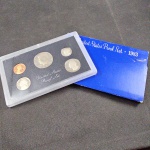 EUA, estojo de luxo com a série de moedas PROOF de 1983
