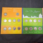 Brasil, álbum cartonado de luxo com as Moedas Olímpicas, incluindo a Bandeira. Completo!