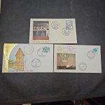 Lote com 3 FDC's de viagens do Papa João Paulo II