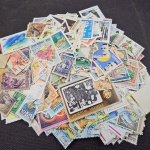 Lote com 500 selos universais
