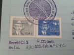 Brasil/Portugal, documento particular consular (Procuração) de 5 de Julho de 1980 composto de 4 págs e diversas estampilhas fiscais consulares, dentre elas 2 de Santos Dumont. Documento integro, perfeito, raro nesta qualidade.