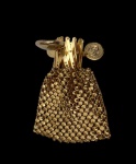 Antigo porta niquel em metal dourado. Medindo: 5 x 9 cm