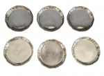 Conjunto de 6 pratinhos em metal espessurado a prata marcar Wolff. Medindo:13,5 cm