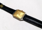 Vintage Fashion Luxo Coleção, Relógio Bucherer Swiss, em Plaque de Ouro, medindo 26x29mm, vidro cristal, cifras douradas polidas em relevo. Fundo em Aço de pressão. Máquina Swiss Original Calibre MSR  Rubis Funcionando. Sem revisão recente. Pulseira em couro nova.