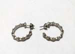 Vintage Luxo Jóias, Bonito Par de Brincos Argolas em Prata 925, Texturizadas, medindo 2,2cm de diâmetro. Peso total 5,50gr