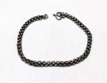 Vintage Luxo Jóias, Pulseira Bizantina em Prata de Lei, toda trabalhada, com contas mistas, 19cm. Fecho em S. Peso total 9,02gr.
