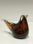 Linda escultura artística de Pombo em Murano, na cor marrom. Mede: 10 x 15 cm.