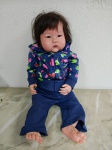 Boneca bebê reborn grande estilo oriental roupa azul desenho de cereja caleos ruivos = s/ base- (VEB27)